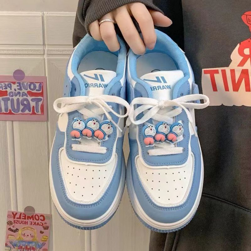 Giày Thể Thao Xanh Dương Kẹp Hình Mèo Máy Doraemon Đáng Yêu  ❤️