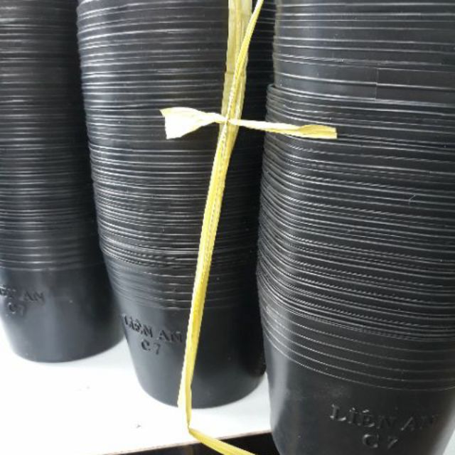 Chậu nhựa đen C7__combo 50 cái