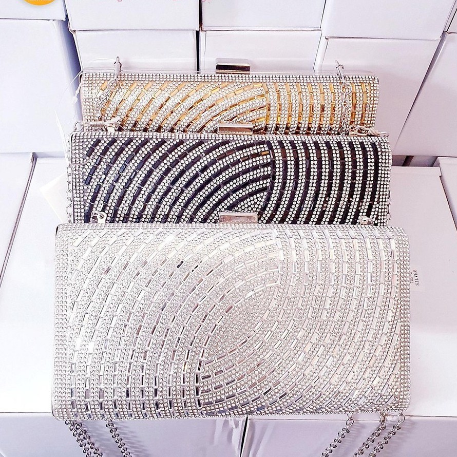 Túi Clutch đính đá