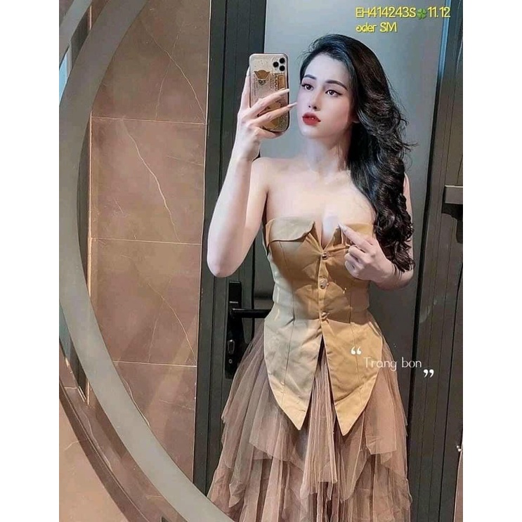 áo ống kiểu nhọn tà hàng nút may gập ngực xinh có kèm mút u