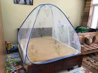 Màn bung gấp gọn