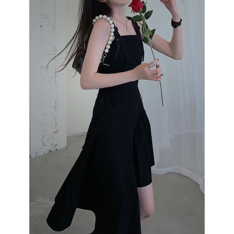 Váy hai dây đen cá tính ulzzang ( có sẵn) | BigBuy360 - bigbuy360.vn