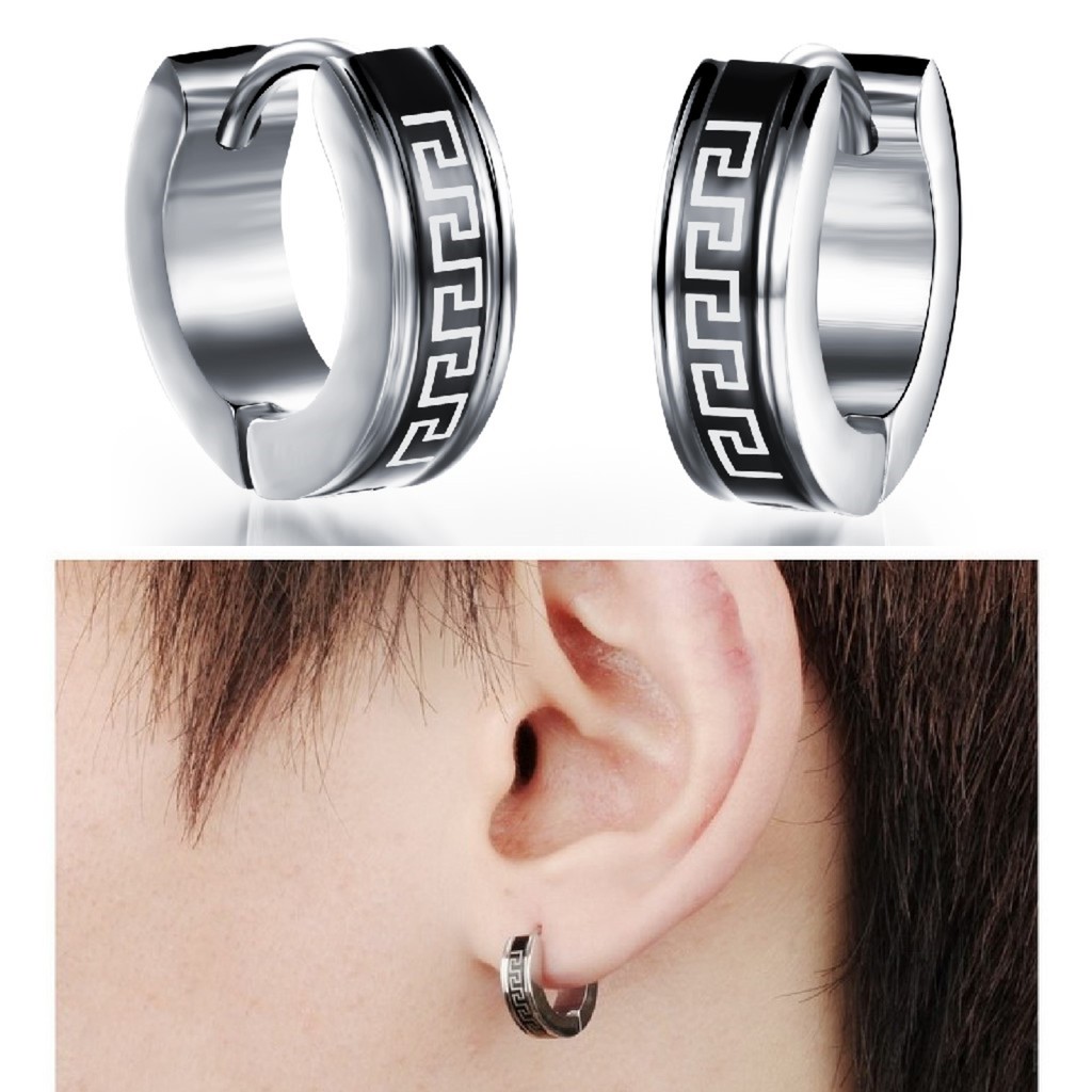 Khuyên tai titan unisex tròn họa tiết trường thành không gỉ