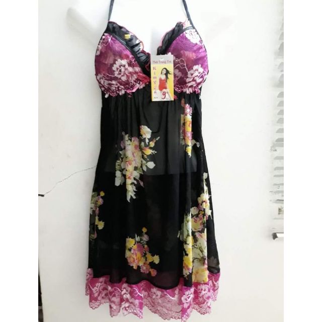 Đầm ngủ voan lưới. Phom 60kg trở xuống. Chất vải thoáng mát tạo cảm giác cho người măc. Phù hợp mọi lứa tuổi. Thích hơp.