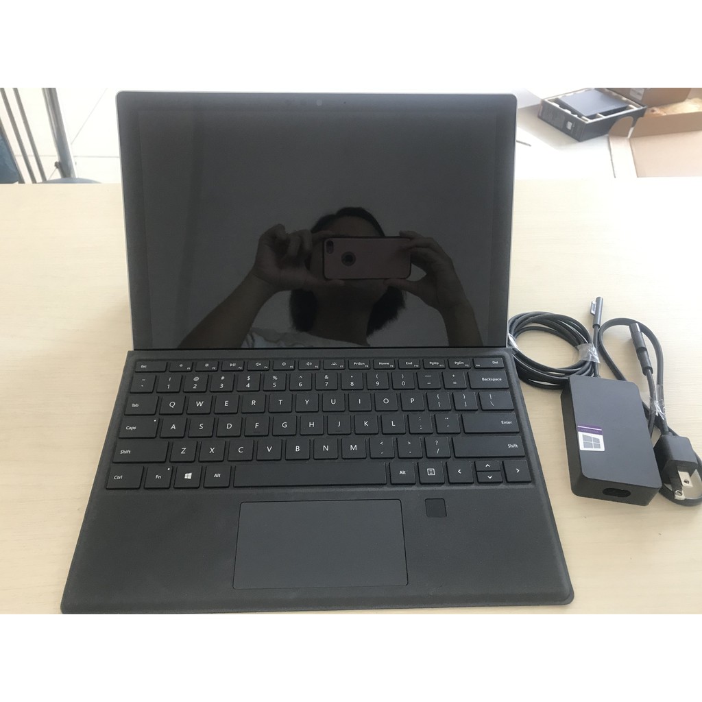 Microsoft Surface Pro 5 LTE Adanced I5/8G/256GB+ Phím - Bảo hành, bảo hiểm Microsoft đến 10/5/2021 [ Like New ]