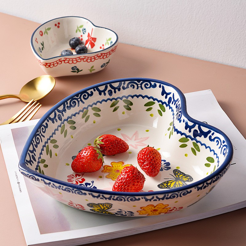 Bát tô sứ hình trái tim hoạ tiết hoa và bướm kiểu Bắc Âu