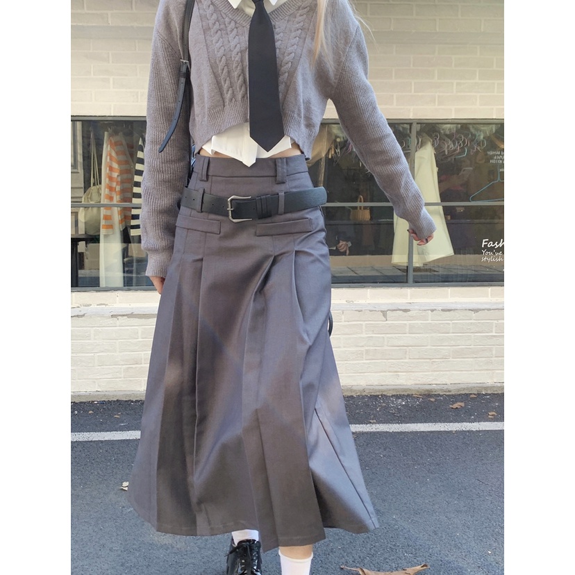 「MOTEL7」 Áo Sweater Ngắn + Áo Sơ Mi Trắng Preppy Tay Dài + Chân Váy Xếp Ly Lưng Cao Dài Tay Màu Xám