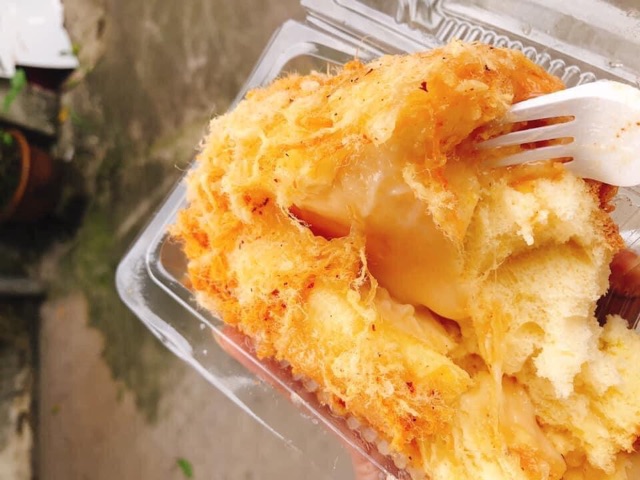 [Mã 77FMCGSALE1 giảm 10% đơn 250K] Bánh bông lan sốt ruốc thần thánh ( chỉ giao tại Hà Nội) | BigBuy360 - bigbuy360.vn