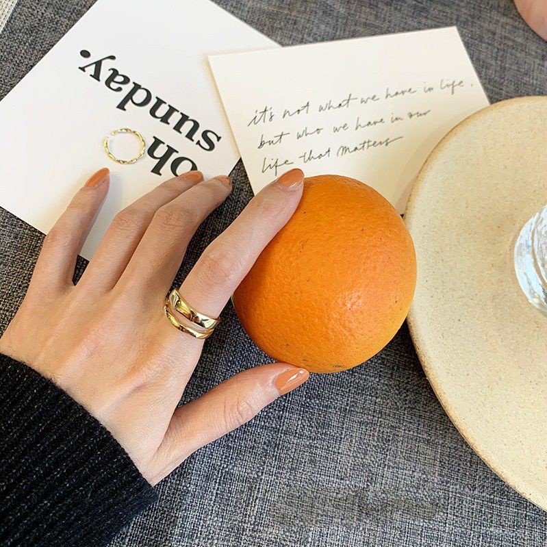 Nhẫn đeo tay phong cách retro sang trọng thời trang