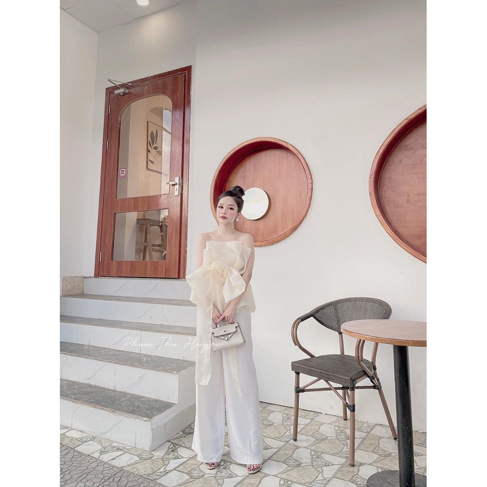 ÁO QUÂY KẾT HOA TRƯỚC NGỰC ORGANZA | BigBuy360 - bigbuy360.vn