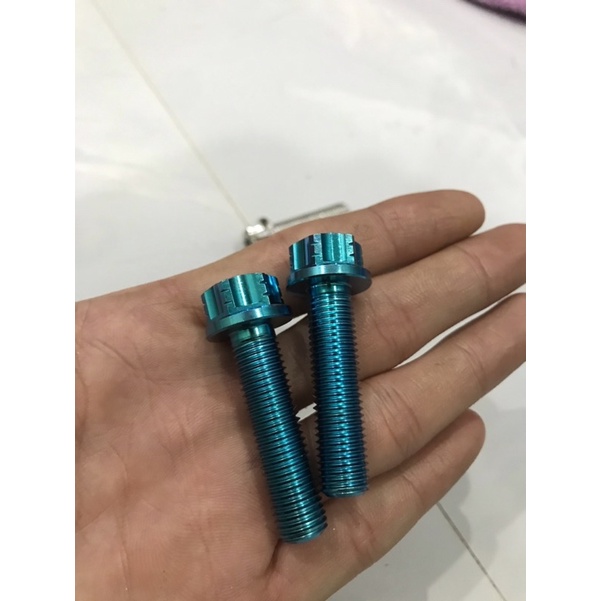 Ốc 10li40 gắn chân phuộc xe sirius jupiter taurus gắp xe tay ga