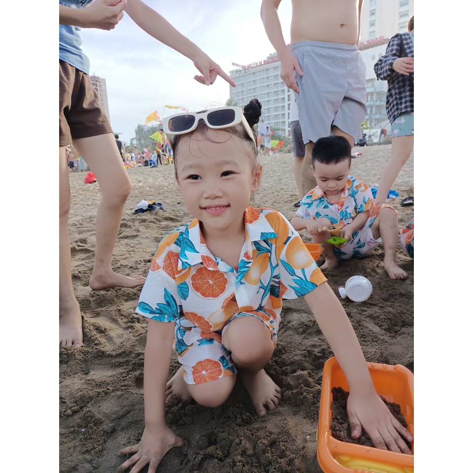 Bộ đồ đi biển bé trai 1-7 tuổi áo sơ mi quần đùi ngắn hoạ tiết hoa lá chất tơ đũi Magickids BR22005 Quần áo trẻ em