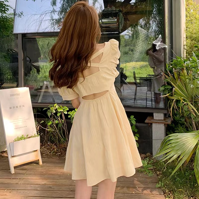 Đầm Hai Dây Tay Phồng Phong Cách Retro Pháp Ngọt Ngào