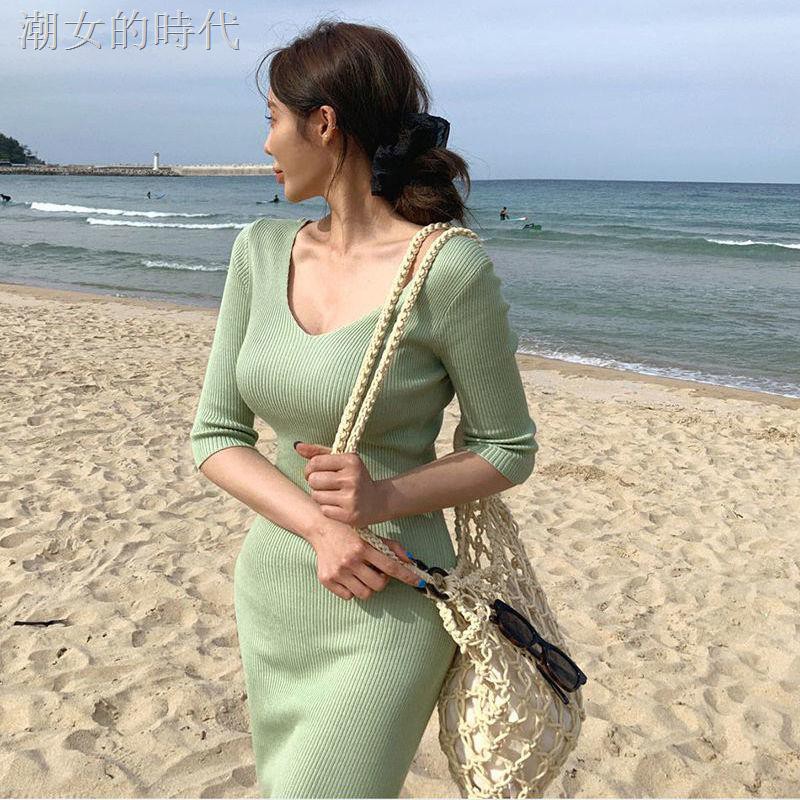 Đầm Dệt Kim Cổ Chữ V Khoét Sâu Quyến Rũ Thời Trang Phong Cách Hàn Quốc 2020 | BigBuy360 - bigbuy360.vn