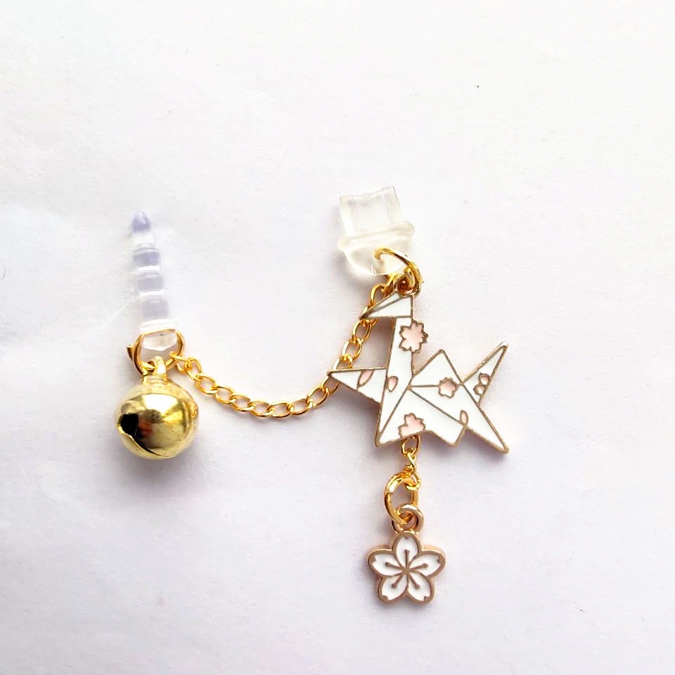 Phích Cắm Chống Bụi Hình Hạc Giấy Dễ Thương Dành Cho Cổng Sạc Tai Nghe