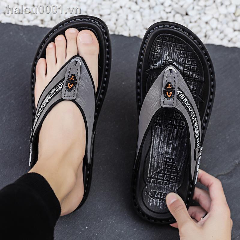 ✿Ready stock✿  Flip-flops men s summer wear with flip-flops, anti-slip, deodorant, wear-resistant slippers Vietnam beach casual net red sandals