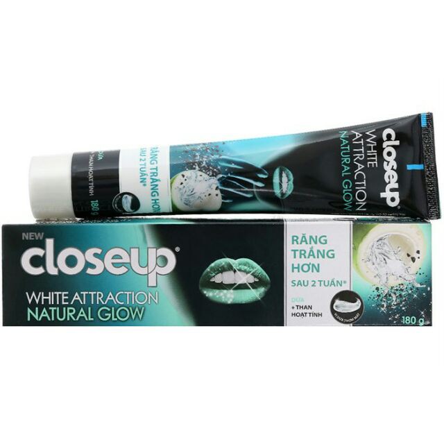Kem đánh răng Closeup dừa và than hoạt tính 230G