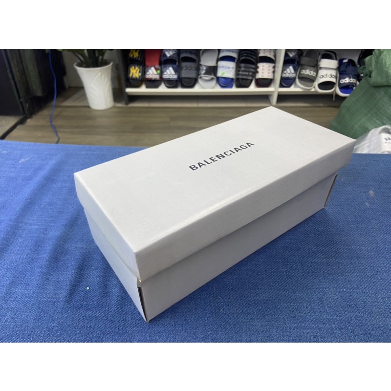 Hộp Balenciaga siêu cấp siêu xinh