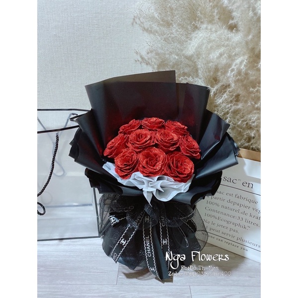 Bó Hoa Nhũ 13 Bông Kèm Túi Xách Vương Miện