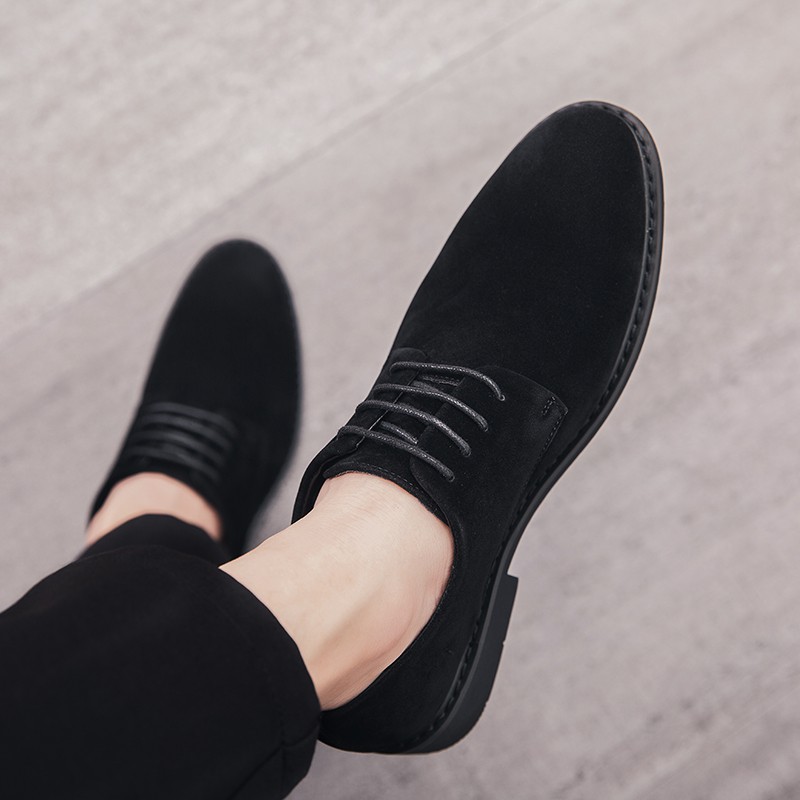 Fashionable smooth leather shoes for men