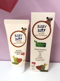 Kem đánh răng hữu cơ hương dâu BabyBro