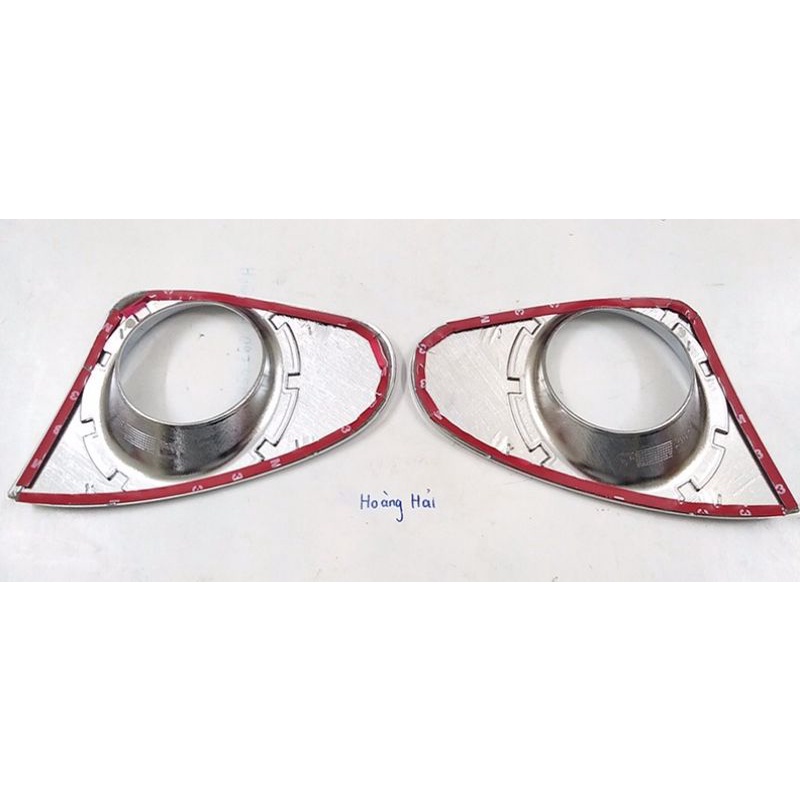 Ốp trang trí viền đèn gầm Toyota Fortuner 2018 đến 2019