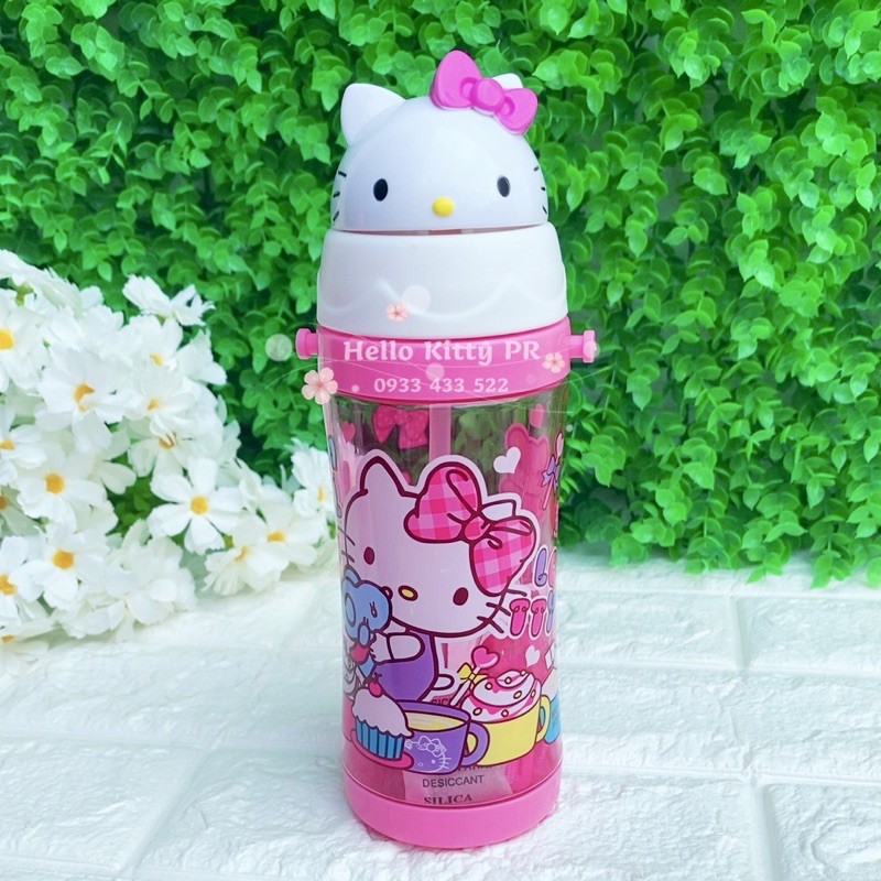 Bình nước ống hút có dây đeo Hello Kitty - Doremon