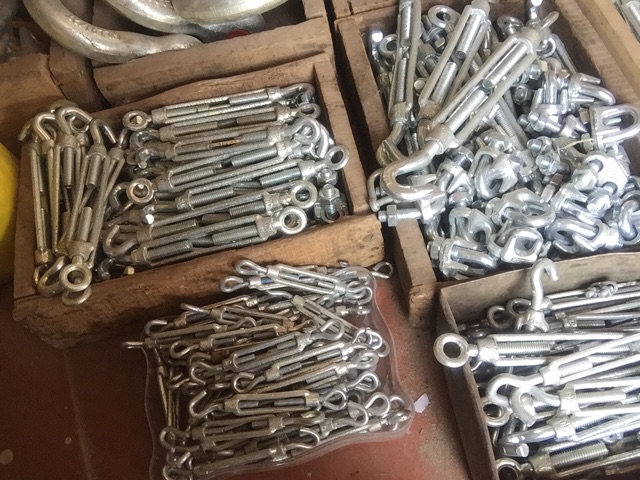 Dây cáp bọc phi 6,dài 15m ,tăng đơ 2 ,ốc xiết cáp 2 con ✏️✏️✏️