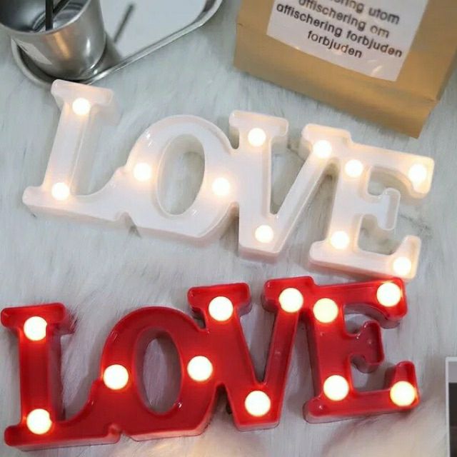 Chữ LOVE led trang trí tiệc sinh nhật, đám cưới gắn đèn led