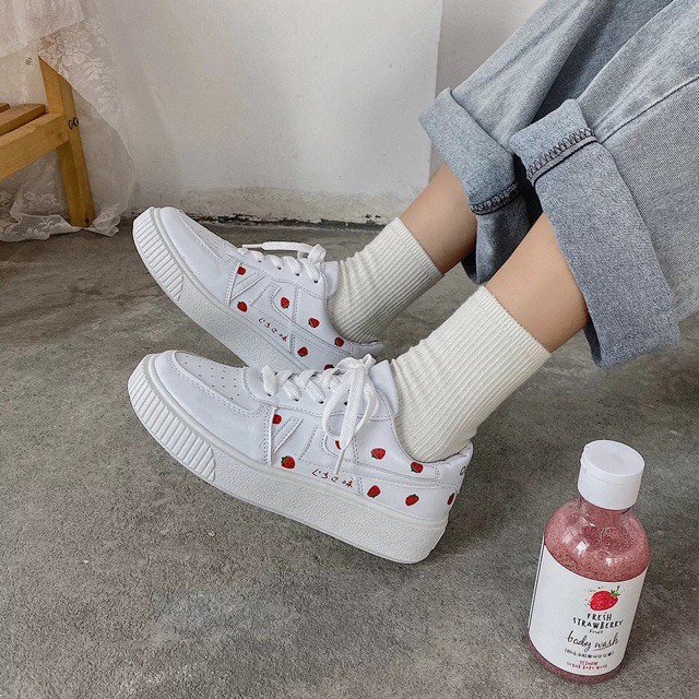 [Mã FASHIONGREEN15 giảm 10% tối đa 30k đơn từ 99k] SẴN HÀNG Giày bánh mỳ đế 5cm dâu tây hottrend 2020 CÓ ẢNH THẬT | BigBuy360 - bigbuy360.vn