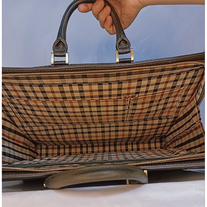 Cặp DAKS Authentic