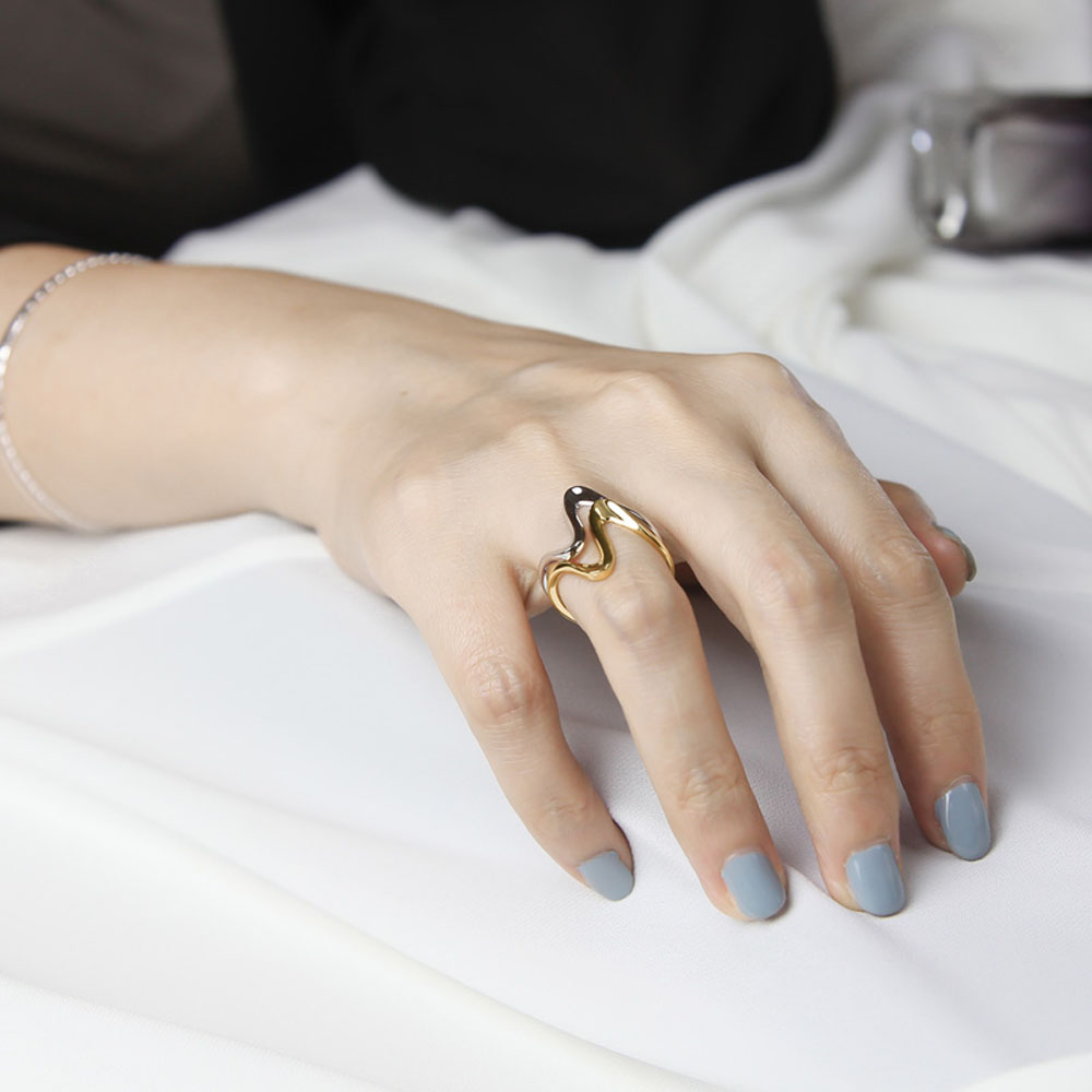 Nhẫn Thiết Kế Gợn Sóng Độc Đáo Phong Cách Cá Tính