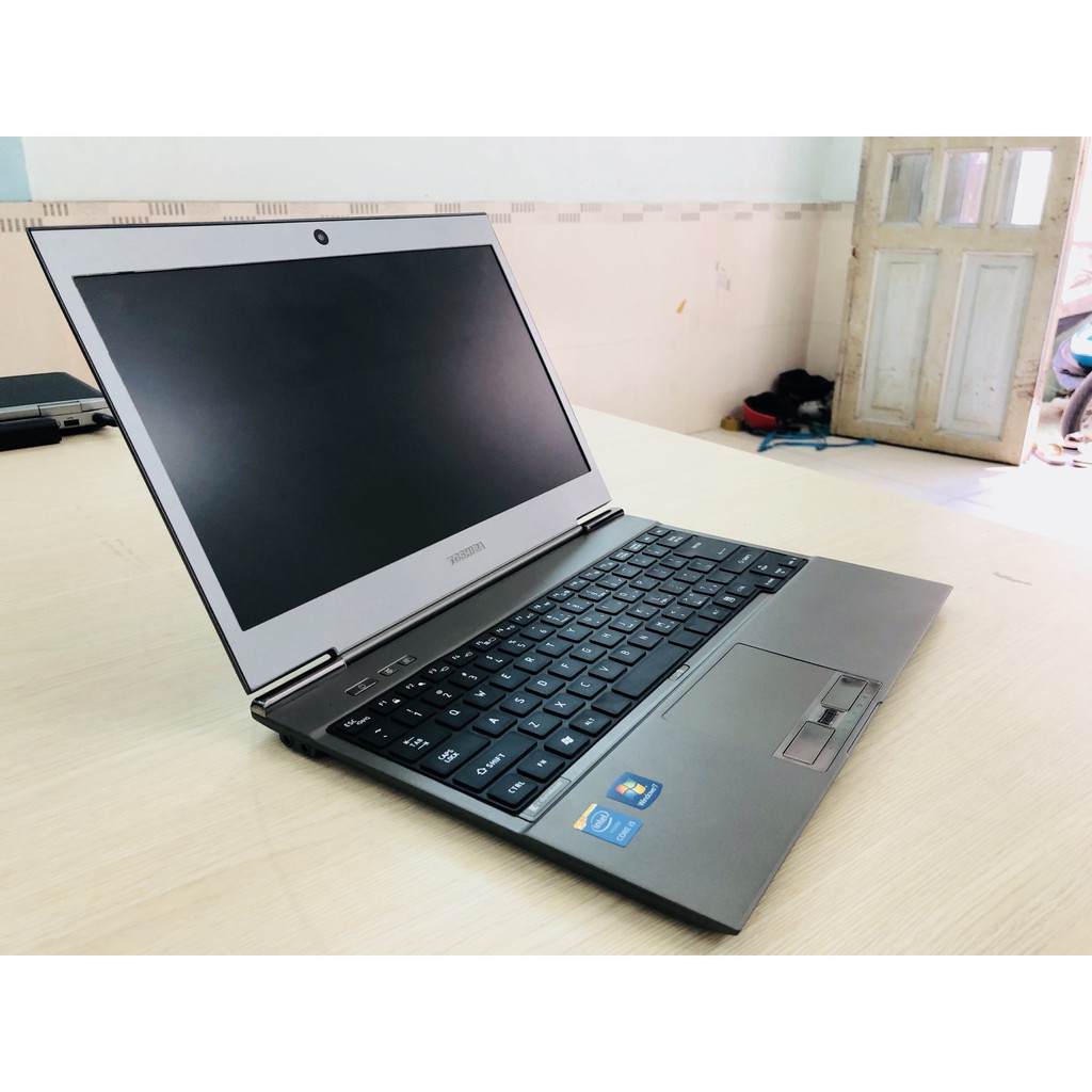 laptop cũ toshiba Z930 i5 ram 4gb ssd 128gb siêu mỏng siêu nhẹ 1.08 kg | BigBuy360 - bigbuy360.vn