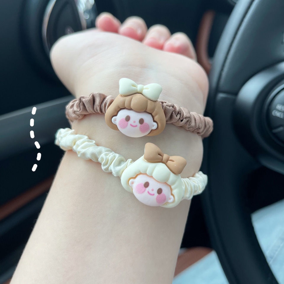 Cột tóc cô gái tóc nâu kem nhỏ nhắn xinh xắn thời trang S68