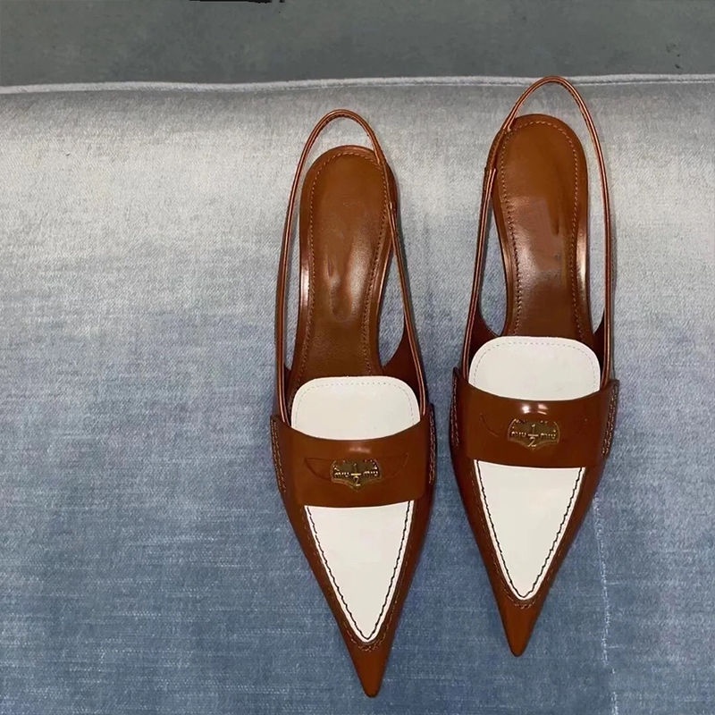 Miu gold coin pointed toe cat heel sandals women's 2022 catwalk style closed toe shallow mouth high heel shoes French retro single shoes RJU8