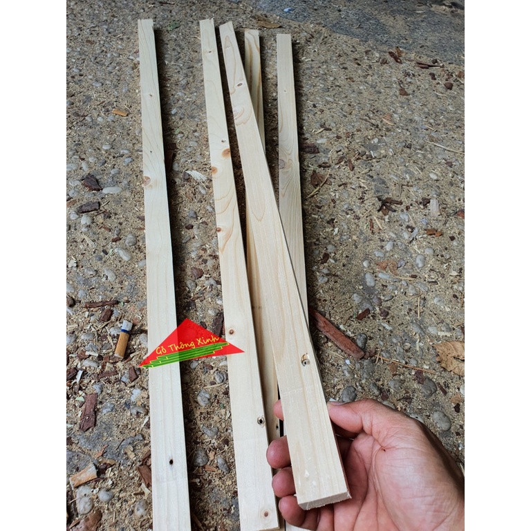 Thanh gỗ thông pallet dài 1m,rộng 3cm,dày 1.3cm dùng trang trí ngoài trời, ban công, làm khung sườn,đóng thùng pallet