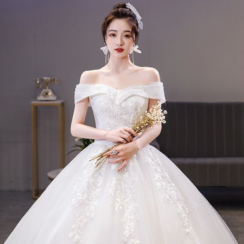 ~ ~ Đầm Cưới Dài Ngang Một Vai Phong Cách Cung Điện Pháp Nhẹ Nhàng Đơn Giản Phong Cách Mới 2024