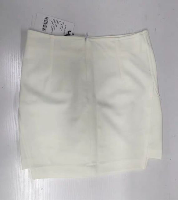 Chân váy trắng bút chì Cao Cấp Kèm Video Tự Quay Cam Thường. | BigBuy360 - bigbuy360.vn