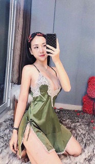 Đầm lụa xẻ đùi 4 màu