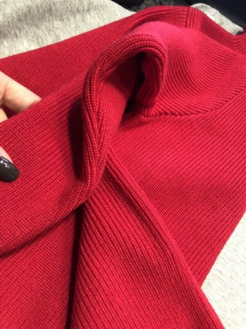 Áo len tăm dáng thụng cute, cổ cao cho bé