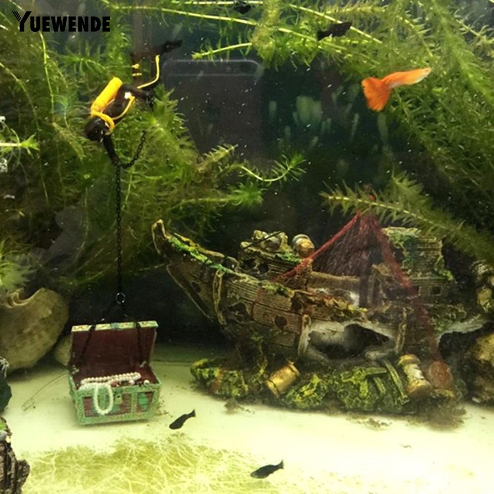 Mô hình tàu đắm bằng nhựa dùng trang trí hồ cá độc đáo