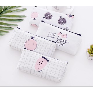 (CÓ SẴN)VÍ BÚT IN HÌNH DÂU TÂY, LỰU  ĐÁNG YÊU