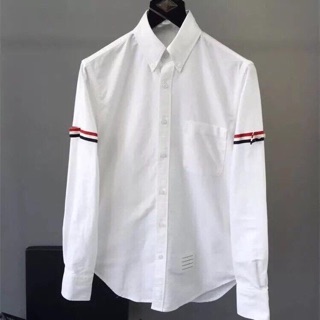 sơ mi trắng sọc ở tay
