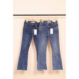 Quần jeans loe