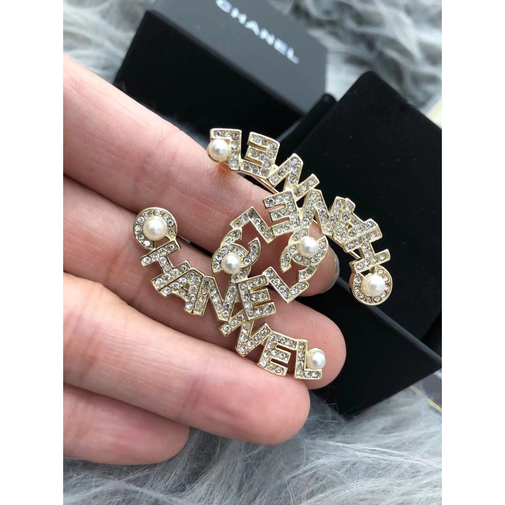 Trâm cài áo phong cách vintage