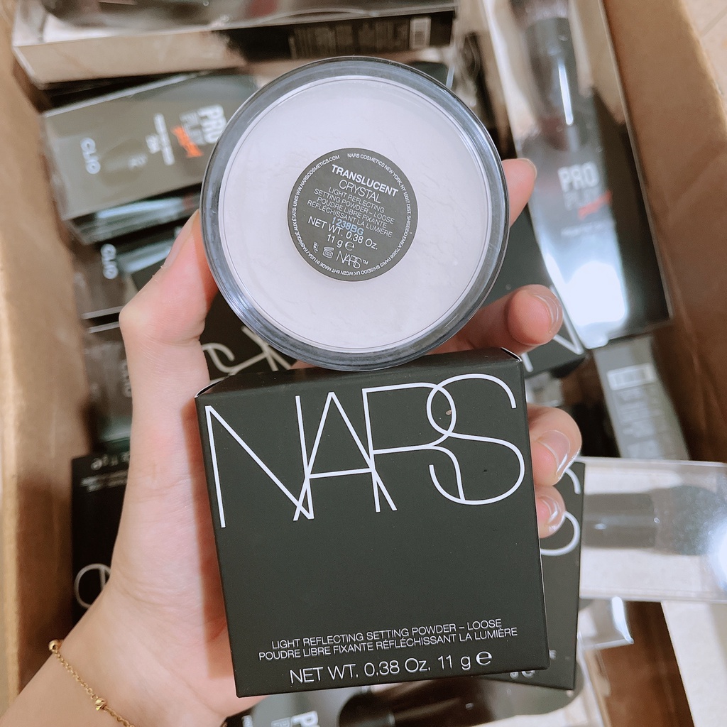 Phấn phủ bột của Nars Light Reflecting Loose Setting Powder