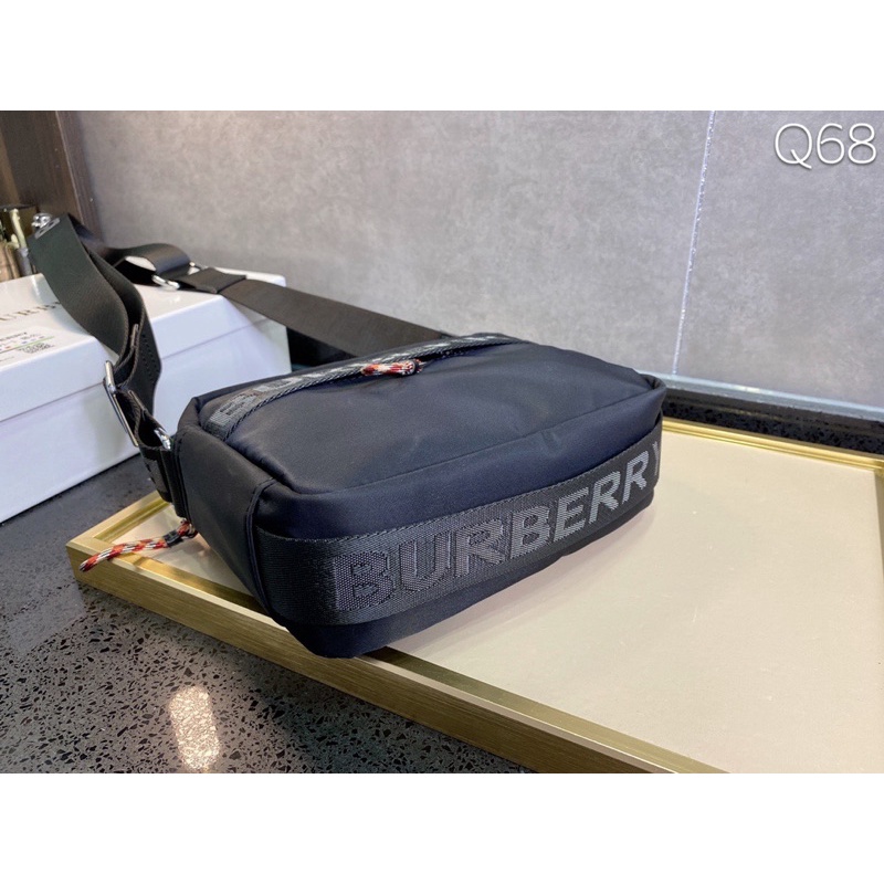Túi đeo chéo BURBERRY cao cấp 2021