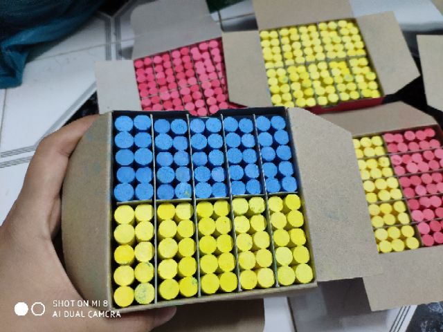 Phấn viết bảng Hi Chalk .phấn màu