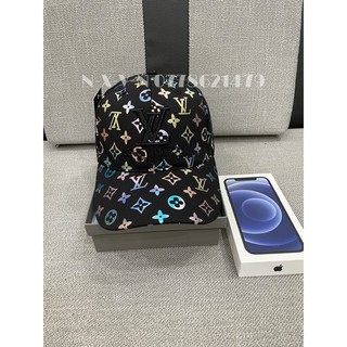 Mũ lưỡi trai in Lv phảng Quang sành điệu ( Hình Shop Tự Chụp )