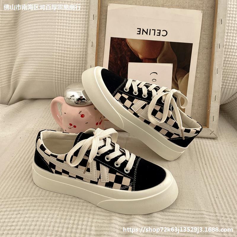 Giày Thể Thao Nữ Kẻ Ô Vuông Siêu Hót